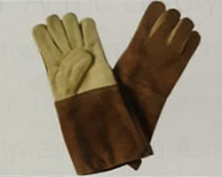 100% Aramid Hand Gloves with Leather Stiched with Kevlar Thread Temperature 200 to 300 C  Size: 30 to 42 CM